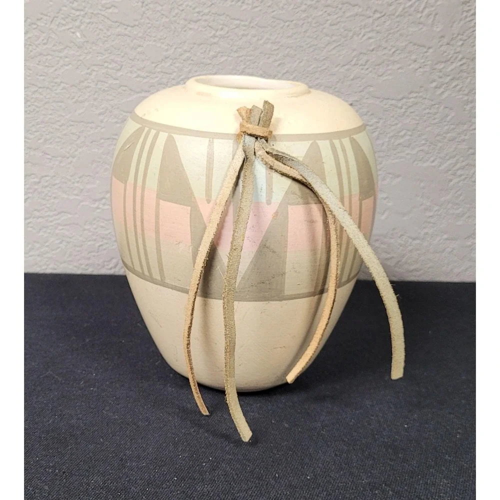 Vintage 90s Klay N Kraft Arizona Southwestern Pottery Vase Pastel Leather Tassel